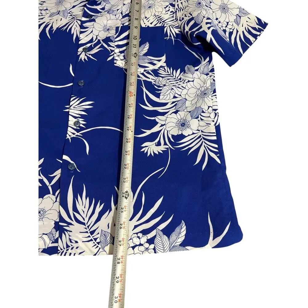 Hilo Hattie Hawaiian short sleeve button up medium